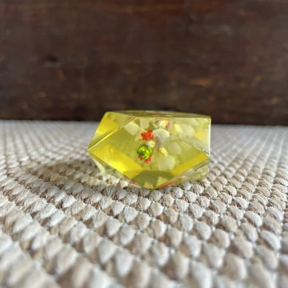 Vintage Facet Lucite Paperweight Flowers Mini